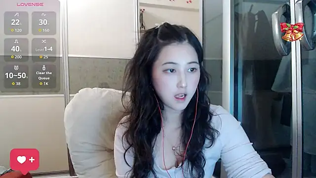Snapshot of xx9938 chatting on October 22, 2:28 pm xx9938 online show from October 22, 2:28 pm