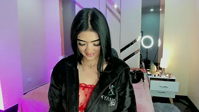 Snapshot of EmmaStonns chatting on September 29, 1:27 pm EmmaStonns online show from September 29, 1:27 pm