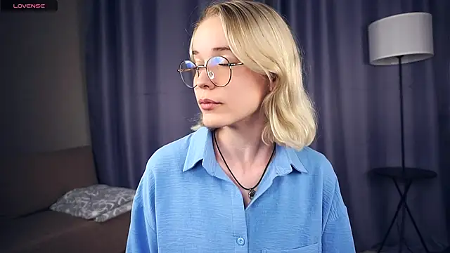 EdaKirkIin online show from September 8, 4:06 pm