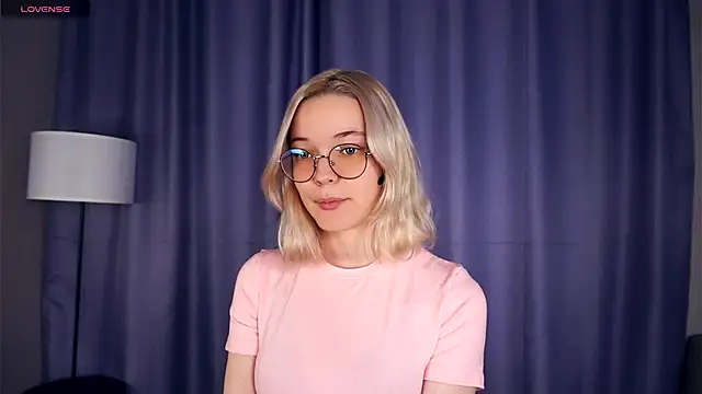 EdaKirkIin online show from November 3, 5:31 am