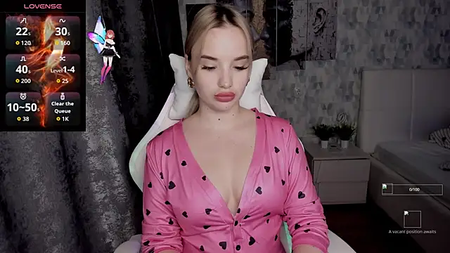 KiraKrox online show from October 20, 6:41 pm