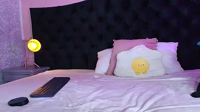 Hada Blue online show from March 30, 7:48 pm