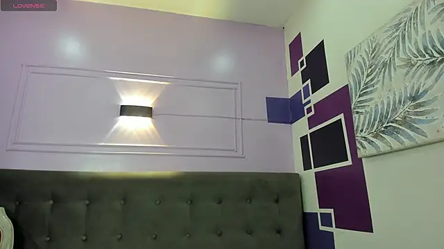 tiiny emilly online show from September 23, 9:07 pm