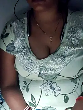 Snapshot of sweet_jasmin1 chatting on October 11, 5:33 pm sweet jasmin1 online show from October 11, 5:33 pm