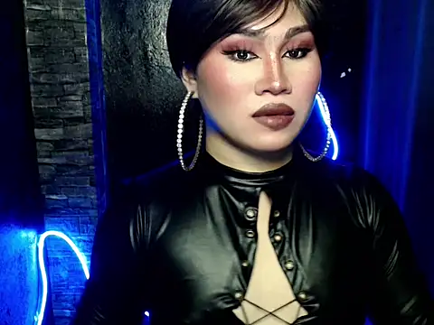 pretty lassy online show from October 27, 11:03 am