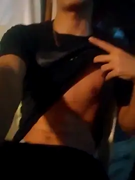 Snapshot of LUISSLEONN0958 chatting on September 30, 7:57 am LUISSLEONN0958 online show from September 30, 7:57 am