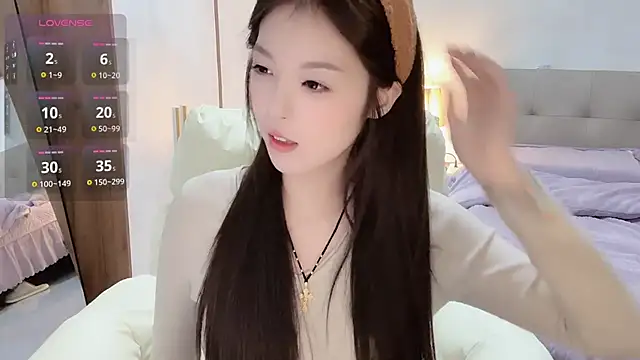 T-LL77- online show from November 12, 4:07 pm