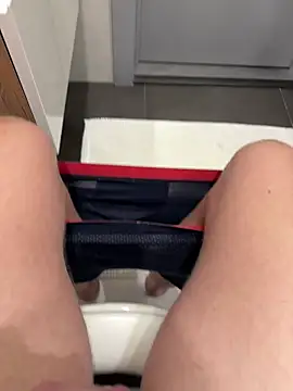 Snapshot of myPriority01 chatting on February 6, 5:56 am myPriority01 online show from February 6, 5:56 am