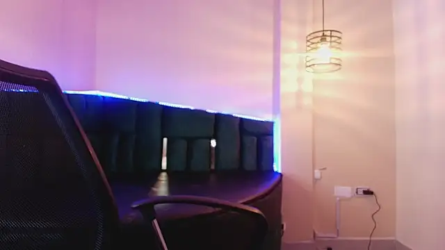  Emily rosee  online show from November 6, 11:33 am