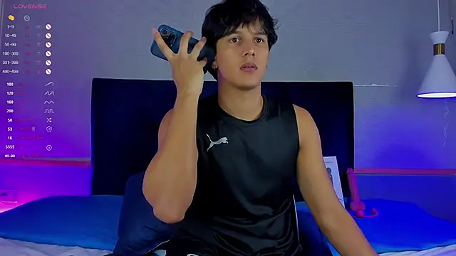 Leo Savage  online show from November 7, 4:01 am