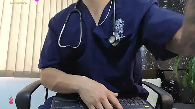 Alexander ferre online show from February 17, 1:29 pm