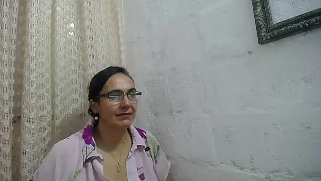 gabbyparker  online show from February 8, 9:23 am