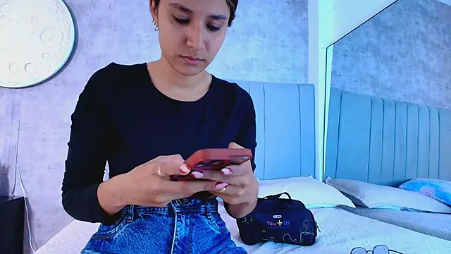 karla-ruiz online show from November 6, 7:26 pm