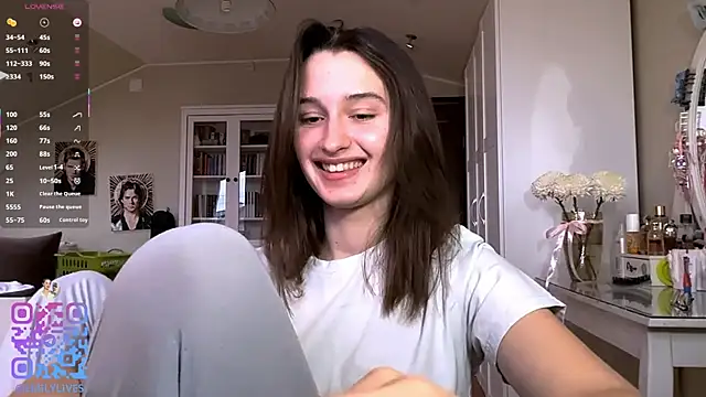 DarlineBrustera online show from April 4, 2:25 pm