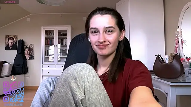 Snapshot of DarlineBrustera chatting on April 20, 2:20 pm DarlineBrustera online show from April 20, 2:20 pm