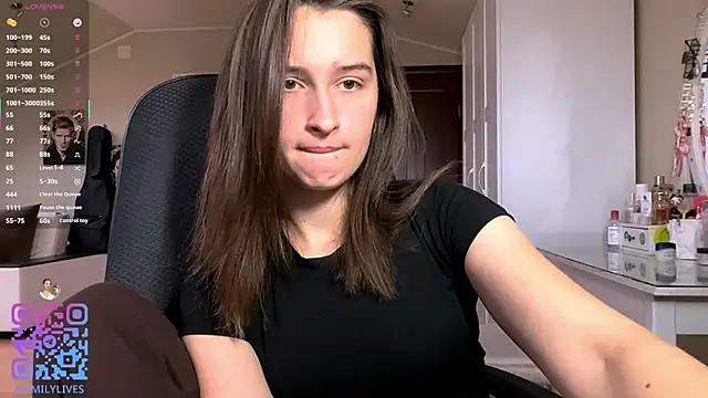 Snapshot of DarlineBrustera chatting on April 21, 2:23 pm DarlineBrustera online show from April 21, 2:23 pm