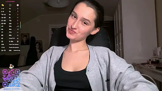 Snapshot of DarlineBrustera chatting on April 24, 6:10 pm DarlineBrustera online show from April 24, 6:10 pm