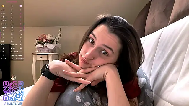 Snapshot of DarlineBrustera chatting on May 4, 2:24 pm DarlineBrustera online show from May 4, 2:24 pm