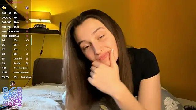 Snapshot of DarlineBrustera chatting on May 9, 2:22 pm DarlineBrustera online show from May 9, 2:22 pm