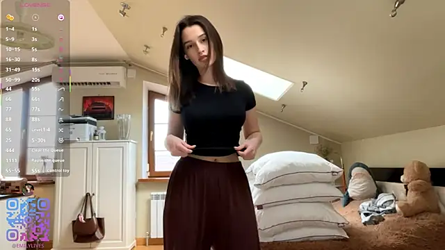 Snapshot of DarlineBrustera chatting on May 11, 2:45 pm DarlineBrustera online show from May 11, 2:45 pm