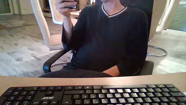 Snapshot of Trockenbau chatting on December 5, 11:08 am Trockenbau online show from December 5, 11:08 am