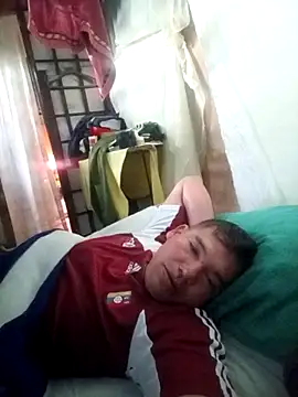 Snapshot of Franklin111230 chatting on December 2, 11:37 am Franklin111230 online show from December 2, 11:37 am