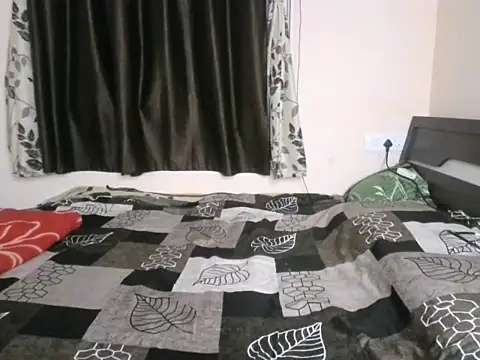 Snapshot of its_me_Rashmi chatting on November 2, 1:57 pm its me Rashmi online show from November 2, 1:57 pm