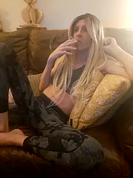 Snapshot of LAXdesires chatting on November 8, 7:45 pm LAXdesires online show from November 8, 7:45 pm