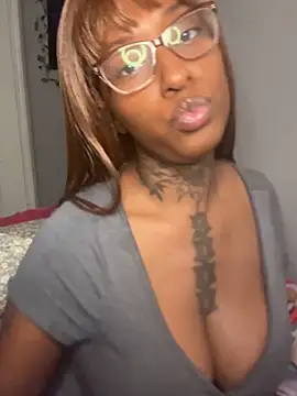 MistiSavannah online show from November 18, 1:33 am