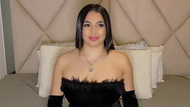 Snapshot of CharlotteeBrownn chatting on February 1, 2:21 am CharlotteeBrownn online show from February 1, 2:21 am