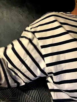 icefun1109 online show from November 15, 4:14 pm