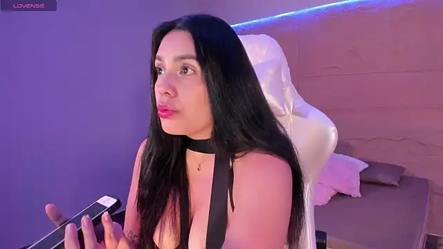 RenataLeclair online show from October 17, 5:15 pm