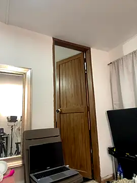 emma hot2006 online show from September 27, 3:28 pm