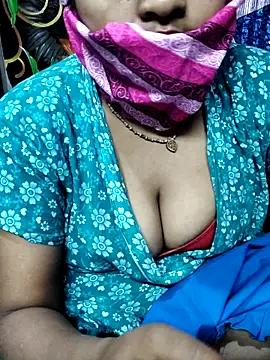 Love Cream online show from February 17, 6:47 pm