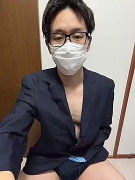 Snapshot of gHayato chatting on February 16, 2:57 pm gHayato online show from February 16, 2:57 pm