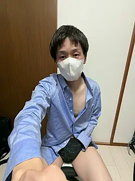 Snapshot of gHayato chatting on March 1, 3:47 pm gHayato online show from March 1, 3:47 pm