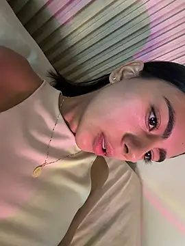 LilybethGray online show from April 11, 10:58 pm