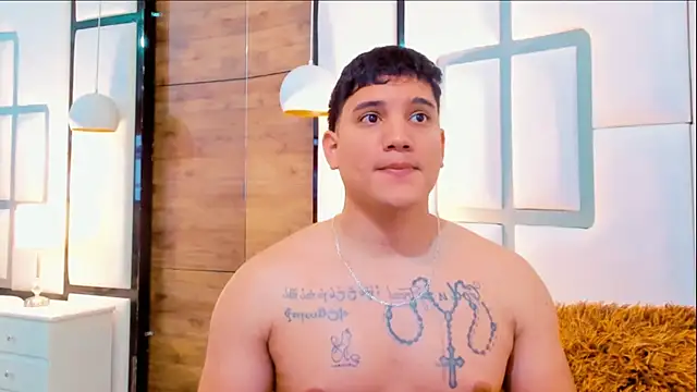 RaymondMorris online show from January 17, 11:30 pm