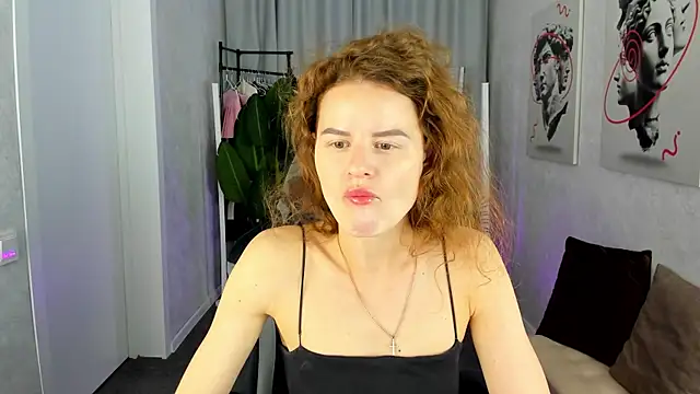 Wanda Gomez online show from May 23, 1:37 pm