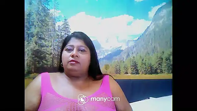 Snapshot of indianhoney694u chatting on January 23, 8:15 am indianhoney694u online show from January 23, 8:15 am