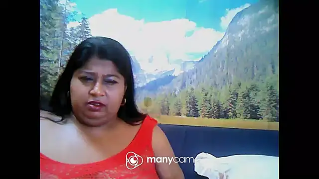 Snapshot of indianhoney694u chatting on January 29, 12:02 pm indianhoney694u online show from January 29, 12:02 pm