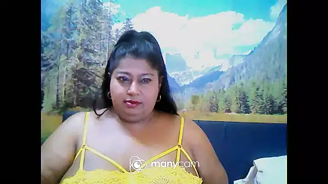 Snapshot of indianhoney694u chatting on February 1, 5:28 am indianhoney694u online show from February 1, 5:28 am