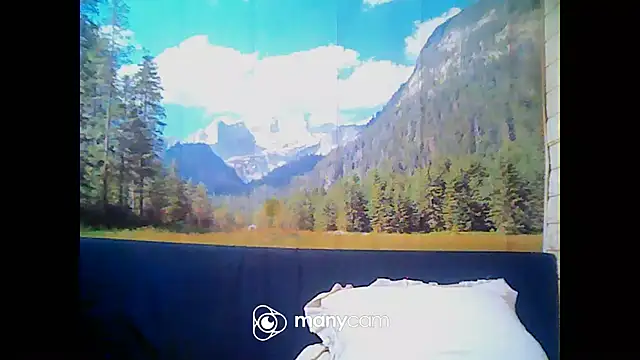 Snapshot of indianhoney694u chatting on February 26, 8:48 am indianhoney694u online show from February 26, 8:48 am