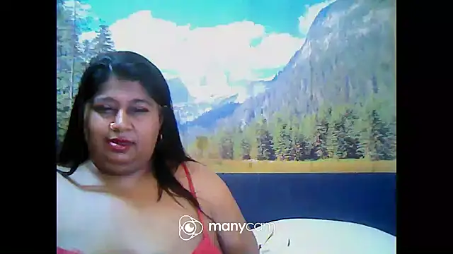 Snapshot of indianhoney694u chatting on March 5, 8:32 am indianhoney694u online show from March 5, 8:32 am