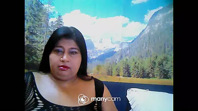 Snapshot of indianhoney694u chatting on March 7, 5:08 am indianhoney694u online show from March 7, 5:08 am