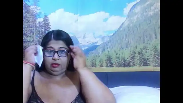 indianhoney694u online show from February 4, 5:24 am