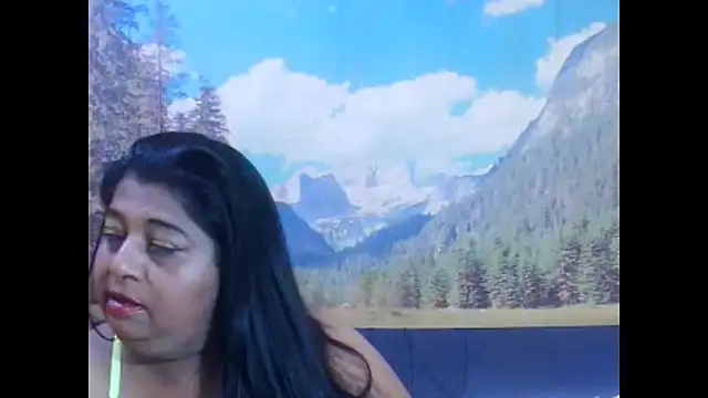 indianhoney694u online show from April 10, 7:24 am