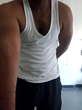 Snapshot of rainzey chatting on October 7, 2:42 am rainzey online show from October 7, 2:42 am