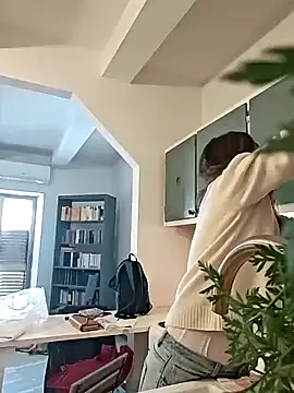 DaisyDea online show from November 5, 10:37 am