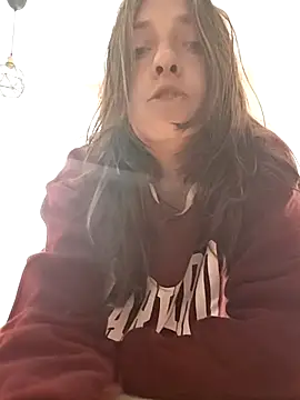 DaisyDea online show from December 1, 9:58 am